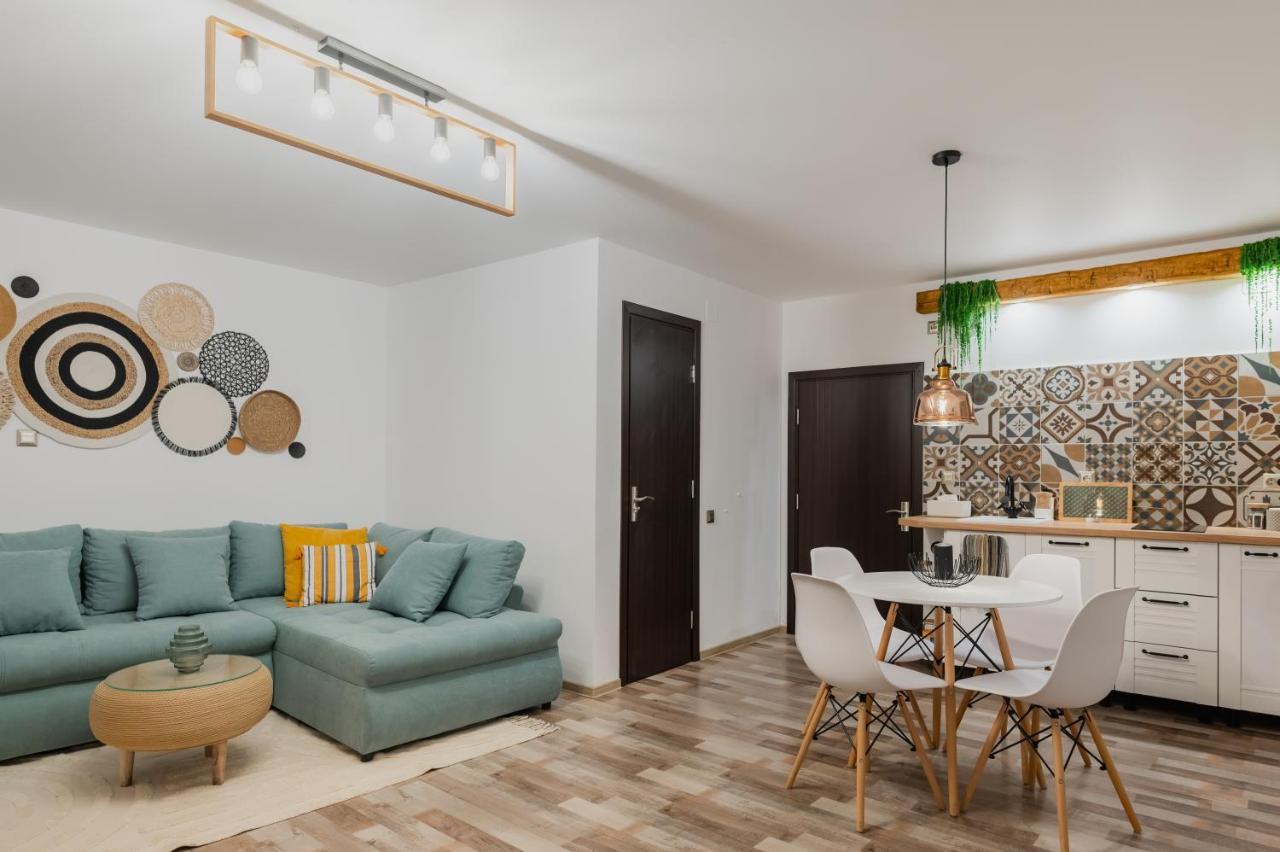 Cozee Studio - In Inima Brasovului Exteriér fotografie